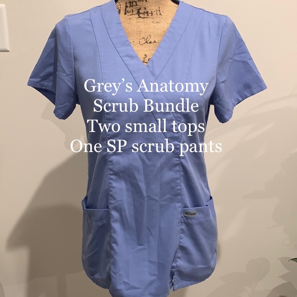 Grey’s Anatomy Scrubs Bundle